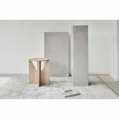 Kristina Dam Studio Stool Hocker - Ø 36 Cm - Höhe 42 Cm - Oak -Qeeboo shop unnamed file 1451