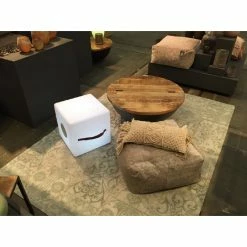 Nikki Amsterdam The Cube LED-Sitzhocker Mit Lautsprecher - 41x41x42 Cm - Multicolor-LED -Qeeboo shop unnamed file 1982