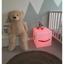 Nikki Amsterdam The Cube LED-Sitzhocker Mit Lautsprecher - 41x41x42 Cm - Multicolor-LED -Qeeboo shop unnamed file 1983
