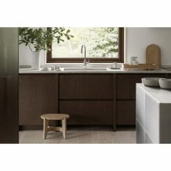 Blomus ELI Tritthocker - 42x30x30,6 Cm - Eiche -Qeeboo shop unnamed file 633